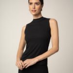 Crna polurolka bez rukava