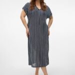Duga haljina s V-izrezom brenda Vero Moda 81% Recycled Polyester, 19% Viscose